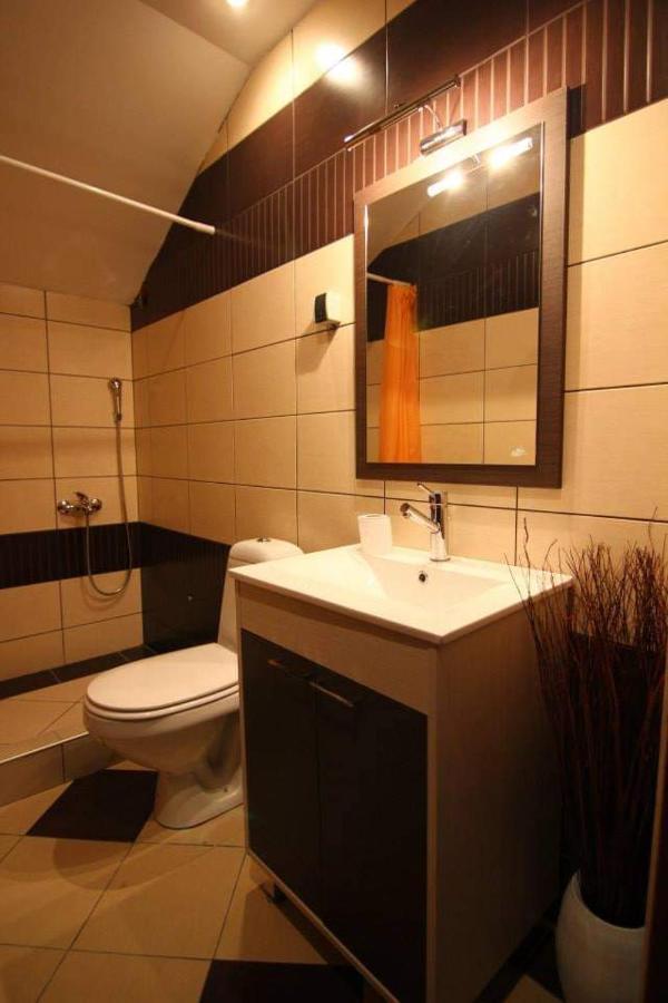 Lira Excellent Nis Hotel Buitenkant foto