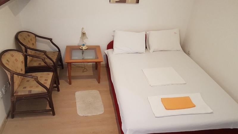 Lira Excellent Nis Hotel Buitenkant foto